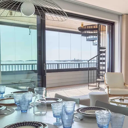 C09 & C20 Premium Duplex I And Ii Floor Apartmán Hanko